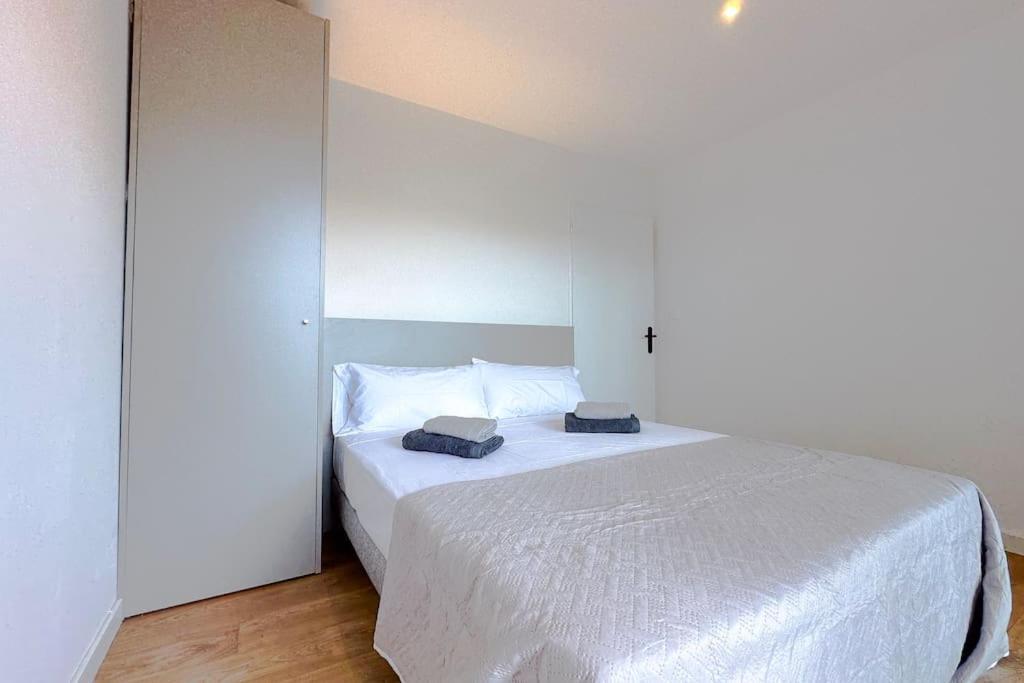 Can Romy Appartement T2F A 20M De La Plage De Cala Montgo L'Escala Exterior photo